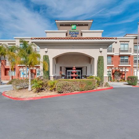 Holiday Inn Express Hotel & Suites Lake Elsinore By Ihg Eksteriør billede
