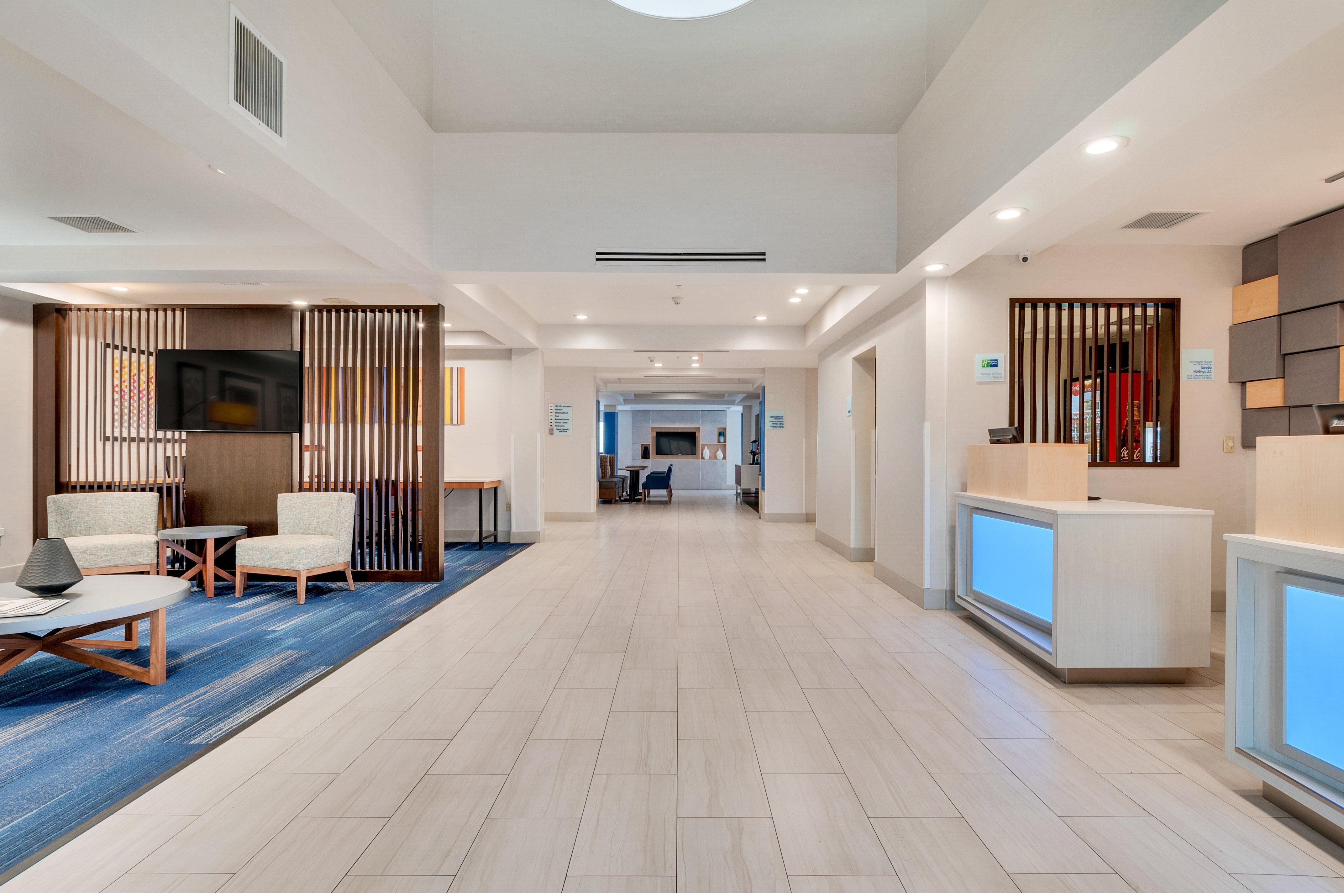 Holiday Inn Express Hotel & Suites Lake Elsinore By Ihg Eksteriør billede