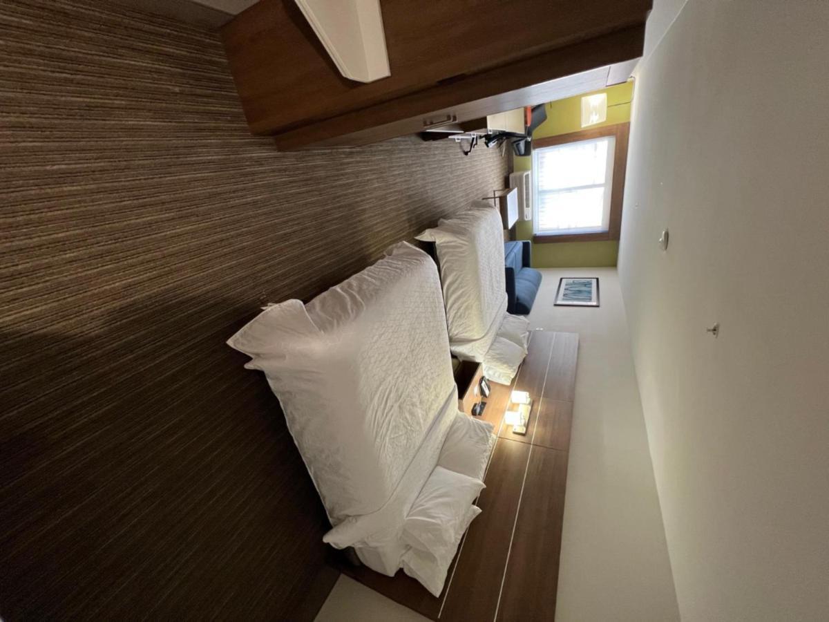 Holiday Inn Express Hotel & Suites Lake Elsinore By Ihg Eksteriør billede