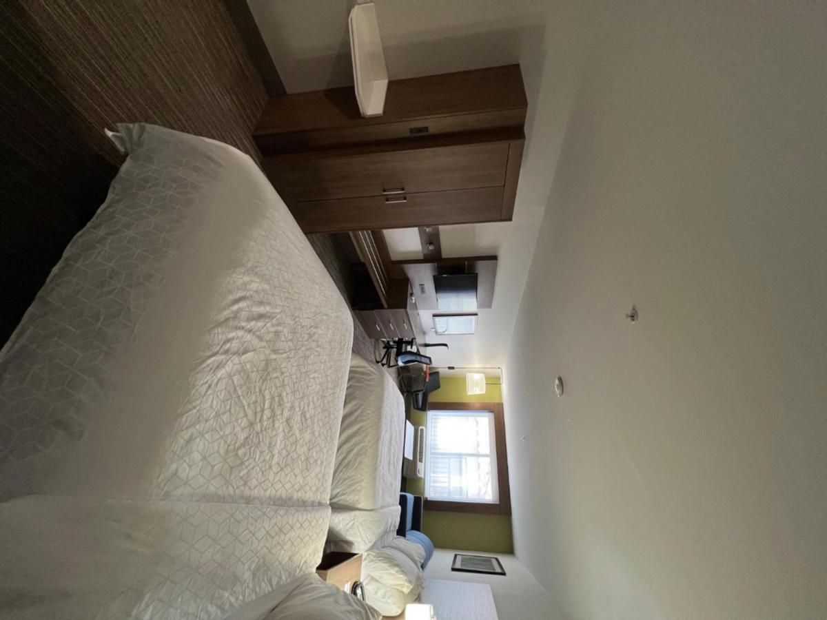 Holiday Inn Express Hotel & Suites Lake Elsinore By Ihg Eksteriør billede