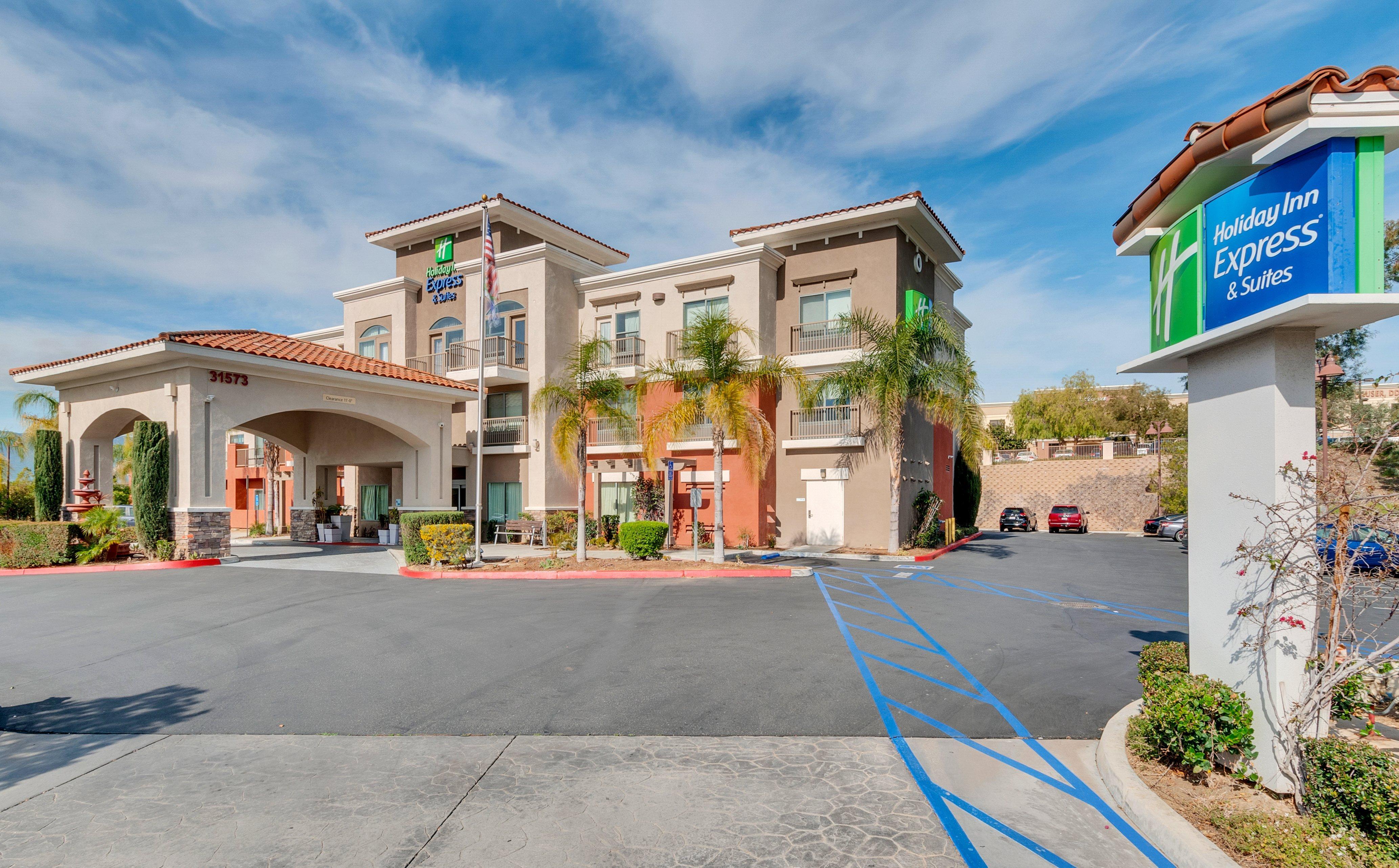 Holiday Inn Express Hotel & Suites Lake Elsinore By Ihg Eksteriør billede