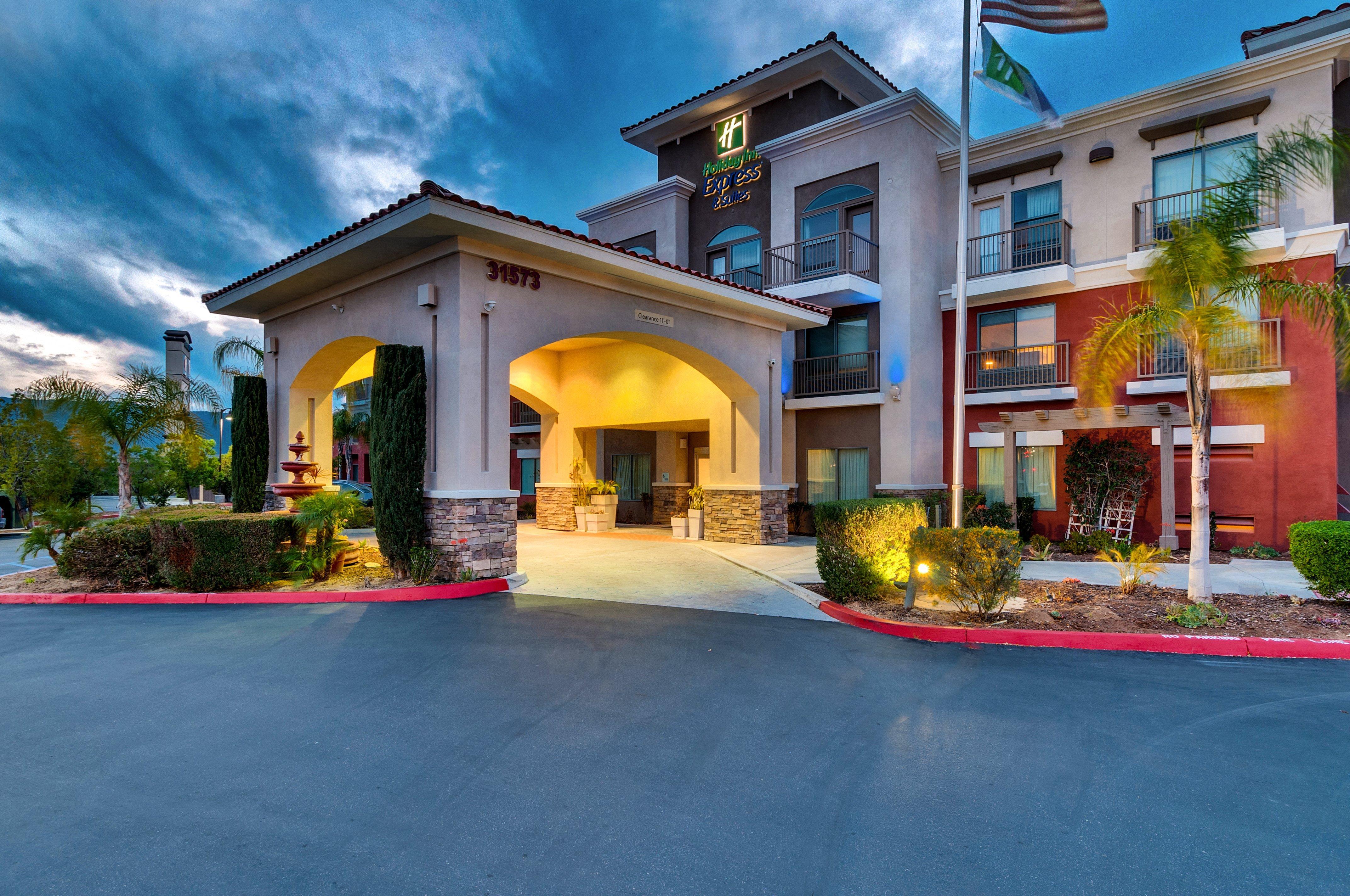Holiday Inn Express Hotel & Suites Lake Elsinore By Ihg Eksteriør billede