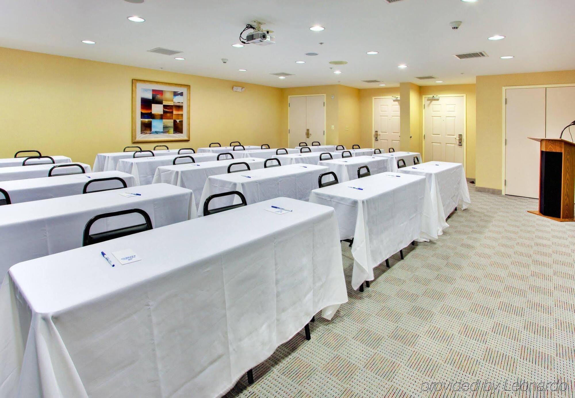 Holiday Inn Express Hotel & Suites Lake Elsinore By Ihg Eksteriør billede
